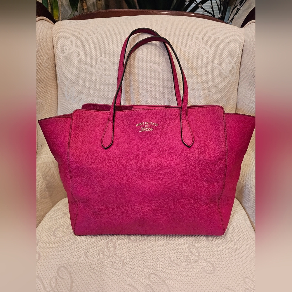 Gucci Large Leather Swing Tote in Blossom